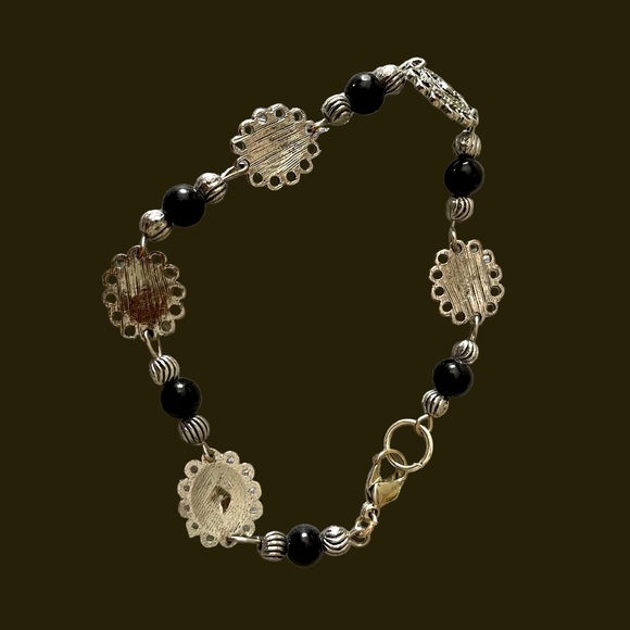 Pretty Silver and Black Bracelet - Picture 2 of 5